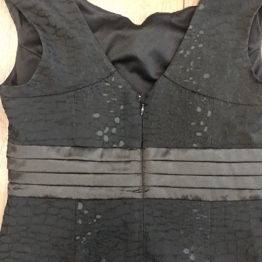 Le Chateau Sleeveless Midi Black Dress Size L - Picture 6 of 8